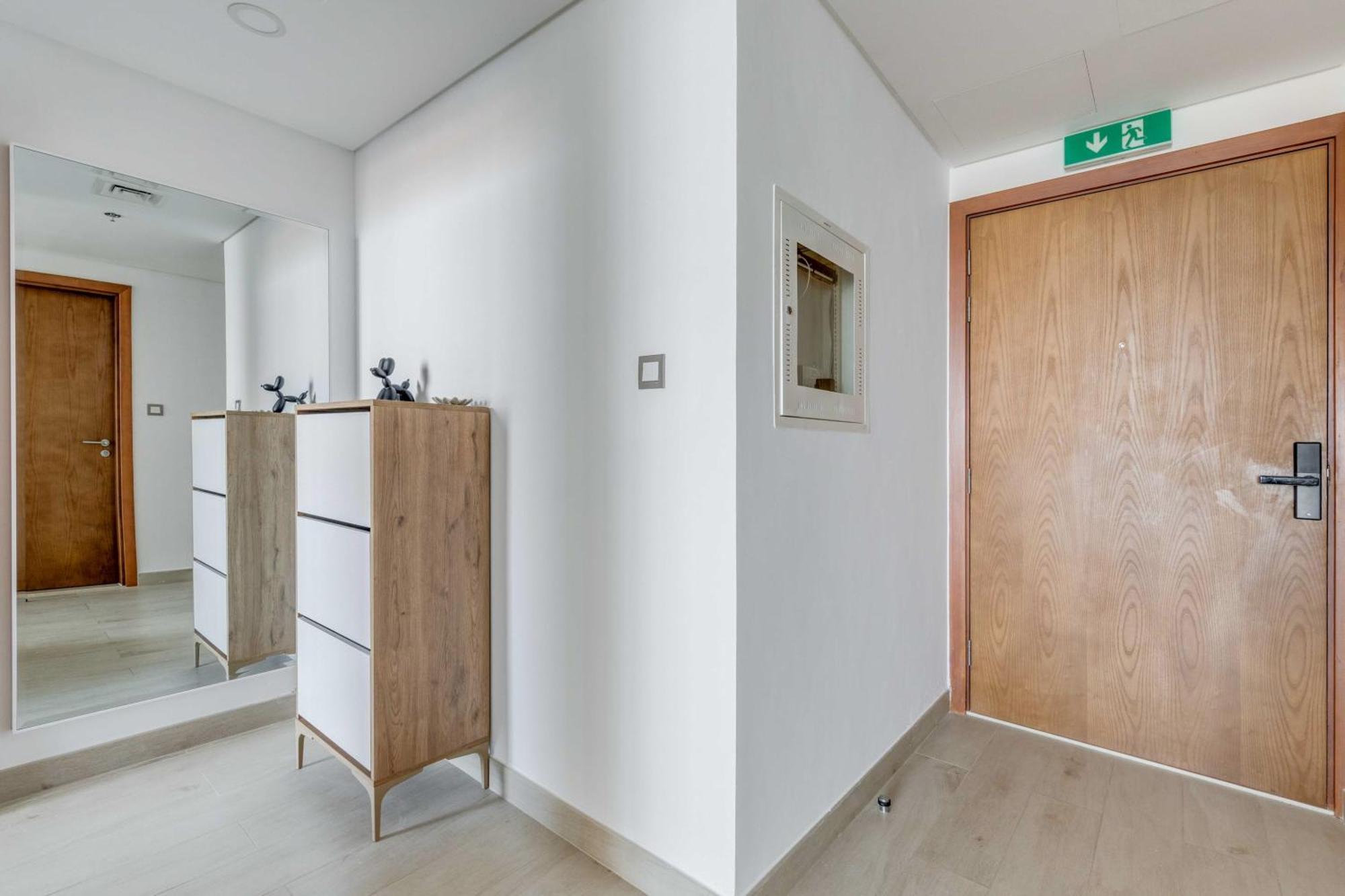 Luxury Azizi Mina Beachfront Apartments Ντουμπάι Εξωτερικό φωτογραφία