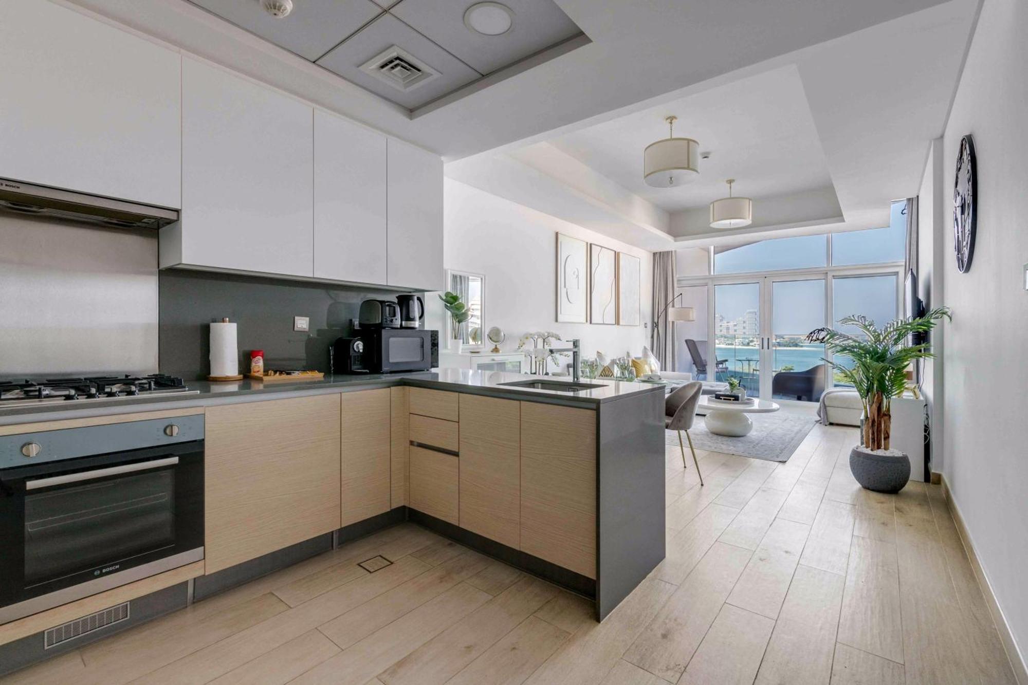 Luxury Azizi Mina Beachfront Apartments Ντουμπάι Εξωτερικό φωτογραφία